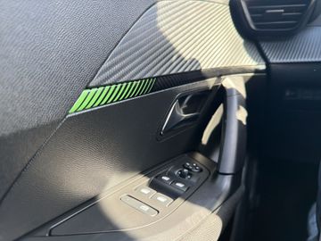 Peugeot 2008 1.2 PureTech 100 Active NAVIKAMERATEMP.