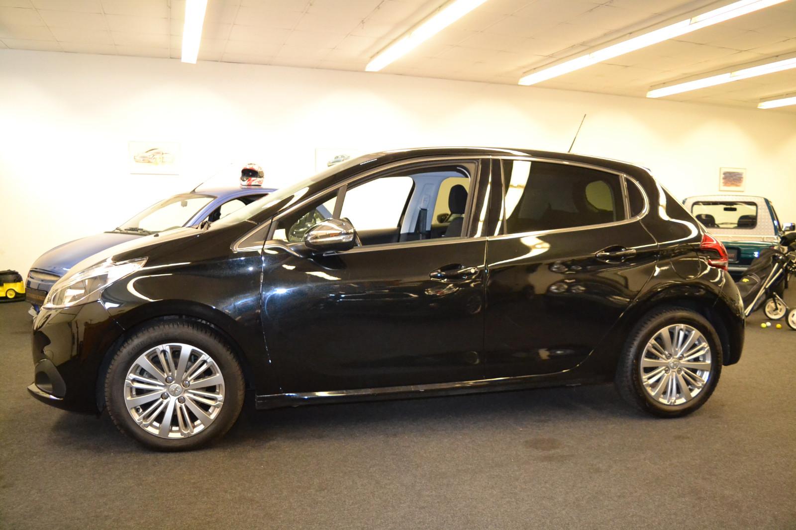 Peugeot 208 Allure AUTOMATIK