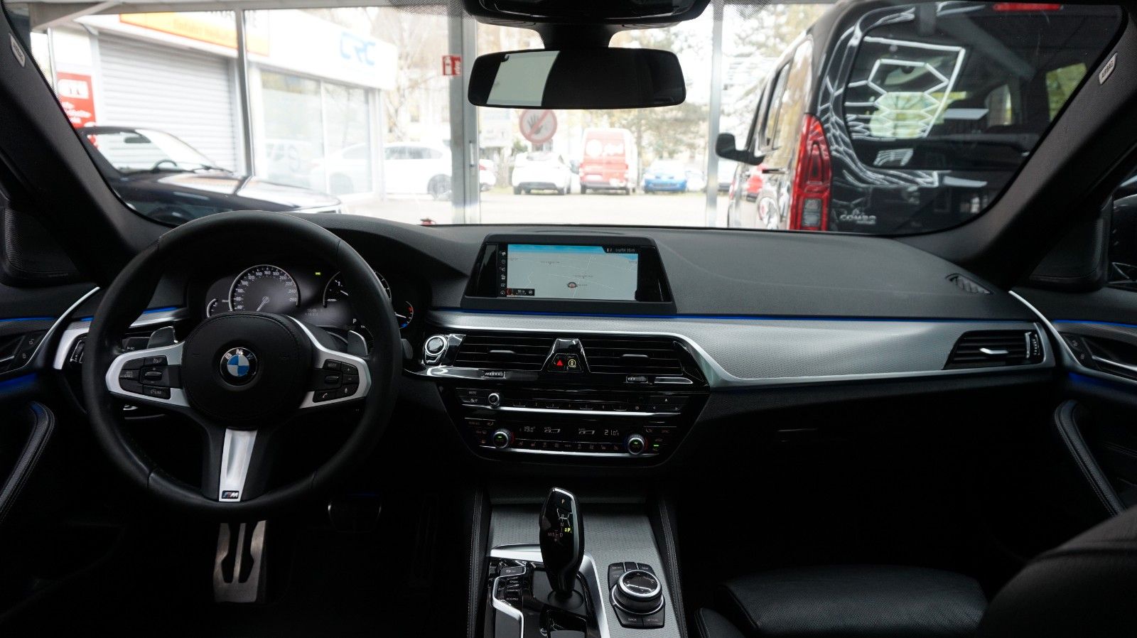 Fahrzeugabbildung BMW 5 Limousine 530 d M Sport Scheckheft gepflegt