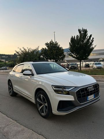 AUDI Audi Q8 50 TDI 286 CV quattro tiptronic Sport
