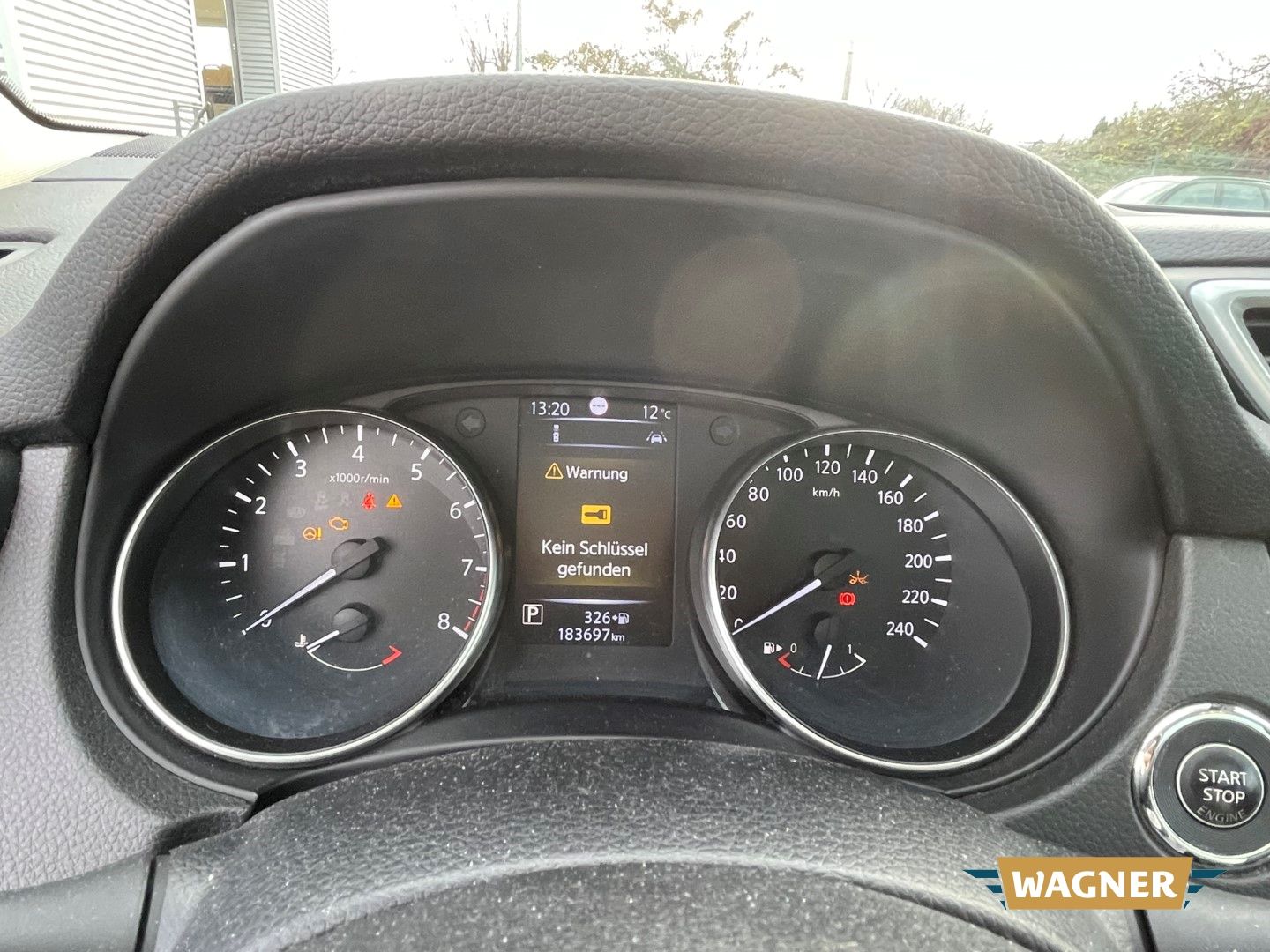 Fahrzeugabbildung Nissan Qashqai N-Connecta Auto springt nicht an