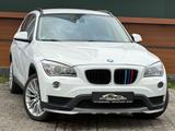BMW X1 20i xDrive +STEUERKETTE NEU+AUTOMATIK+XEN+AHK - BMW Gebrauchtwagen in Reutlingen
