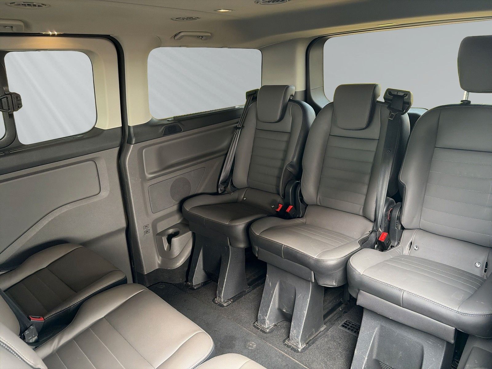 Ford Tourneo Custom foto 17
