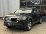 Volkswagen Touareg 3.0TDI V6 4Motion/LED/AHK/RCAM/LUFT - gebrauchte VW Touareg aus dem Jahr 2019