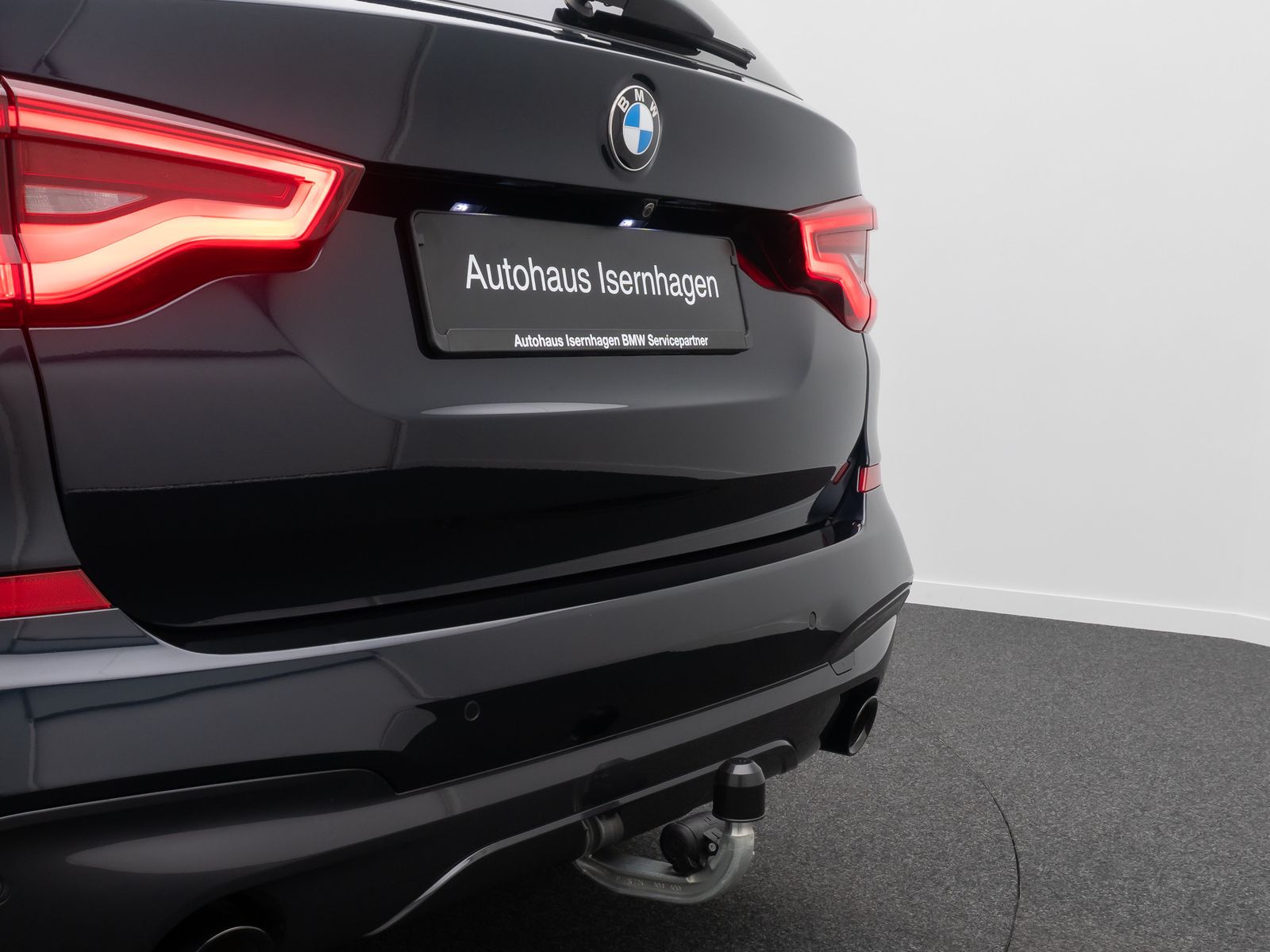 Fahrzeugabbildung BMW X3 xD20d M Sport HUD DAB HiFi Panorama 20Zoll