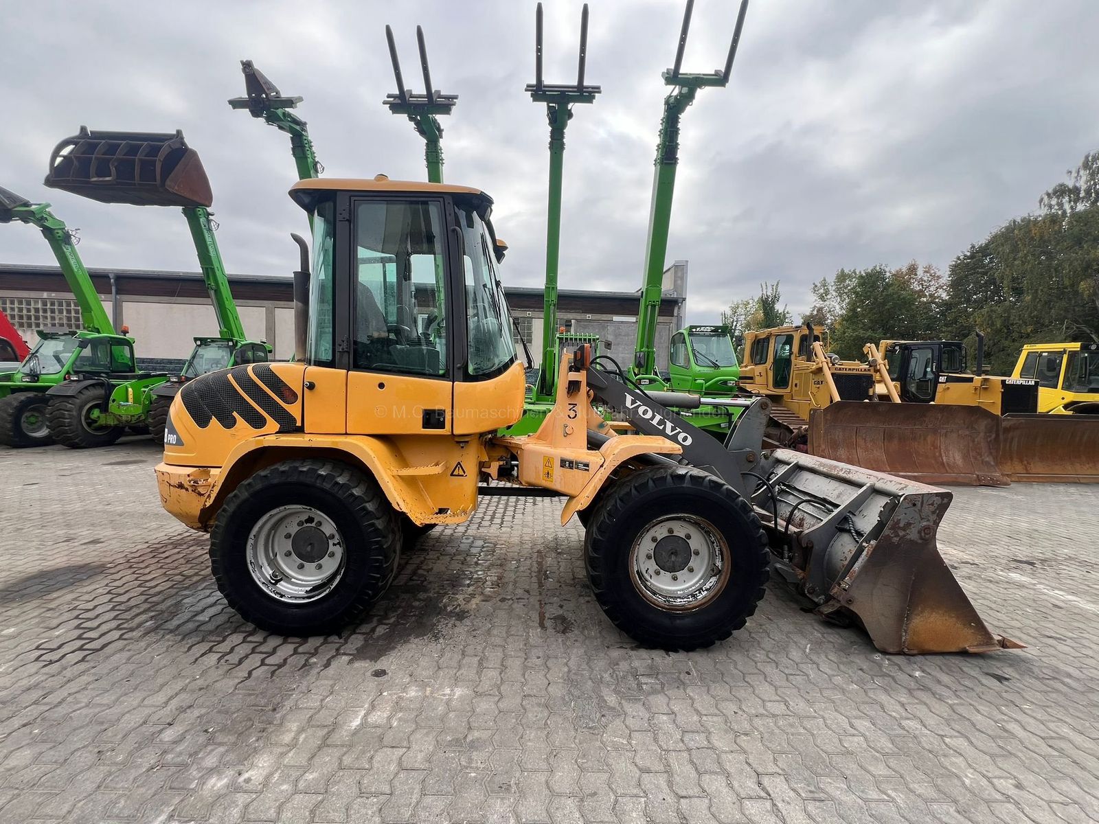 Fahrzeugabbildung Volvo Volvo L30B