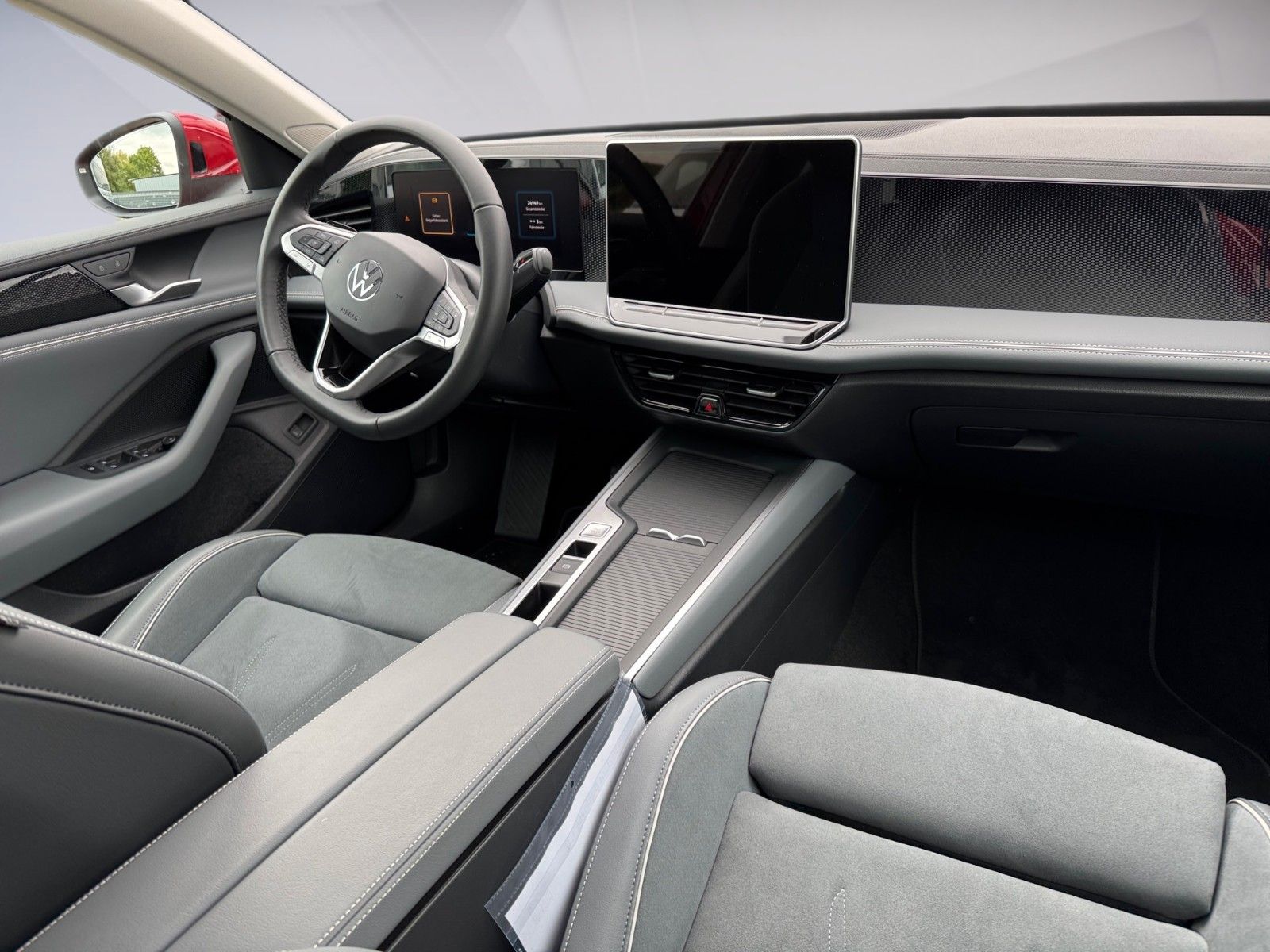 Fahrzeugabbildung Volkswagen Passat Variant 1.5 eTSI Business