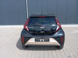 Toyota Aygo X Pulse*Spurhalteassitent*8 Fach bereift* - Toyota Aygo (X) in Karlsruhe