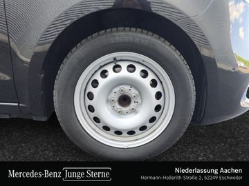 Mercedes V 220 - 5