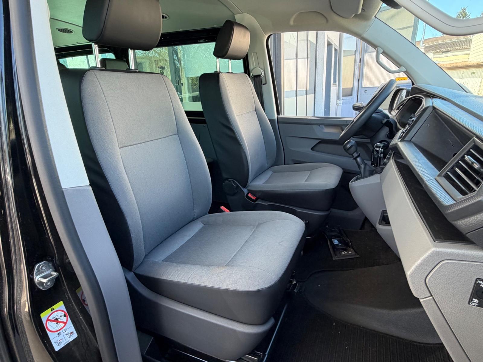 Volkswagen T6  9Sitzer