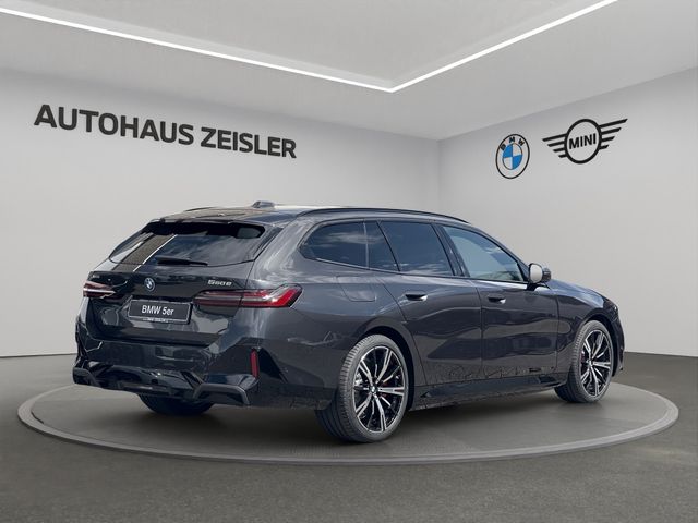 Foto Nummer 2: BMW 550e xDrive