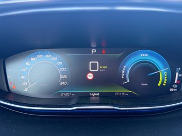 Peugeot 3008 1.6 225 Allure AHK+Kam.+KeyLess+LED+Navi