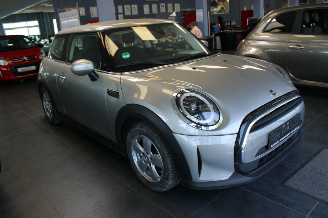 MINI Cooper Essential Trim