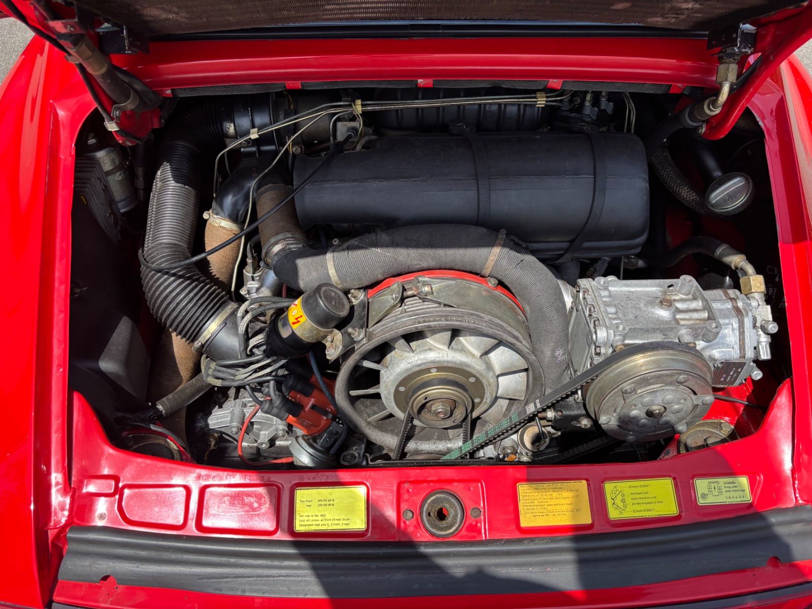 PORSCHE 911 16