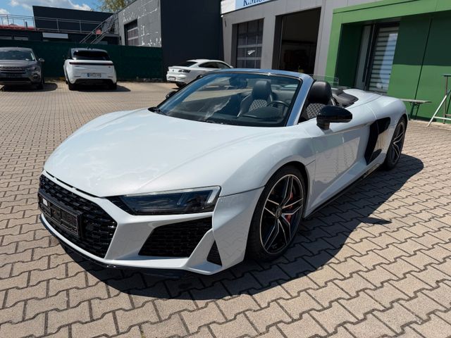 AUDI R8 Spyder 5.2 FSI quattro performance*Carbon*B&amp;O