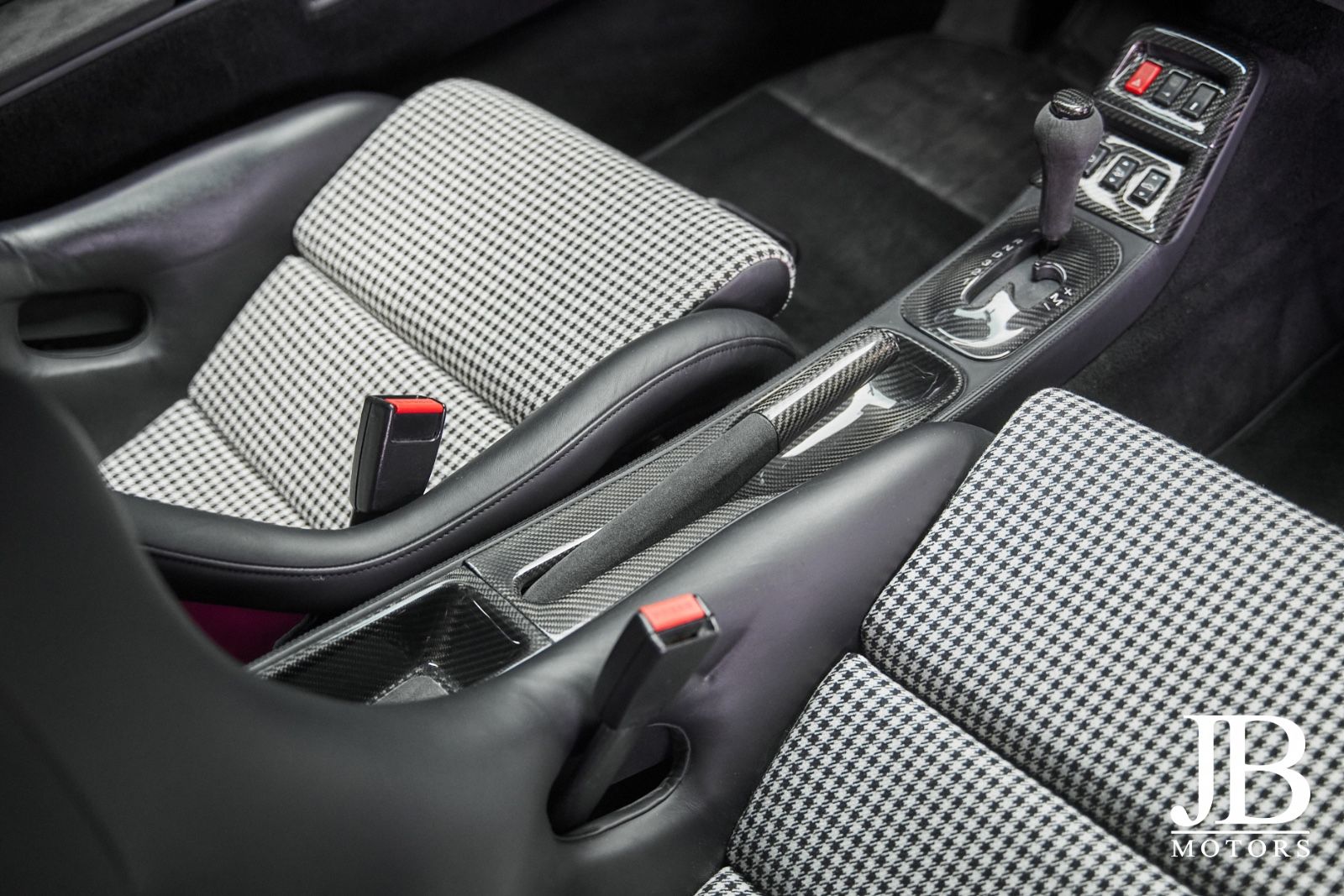 Fahrzeugabbildung Porsche 993 Carrera RS Optik Neuaufbau Recaro Carbon