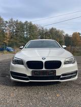 BMW 520d xDrive Touring A - HUD Leder Navi AHK WR+SR - gebrauchte BMW 520 aus dem Jahr 2015
