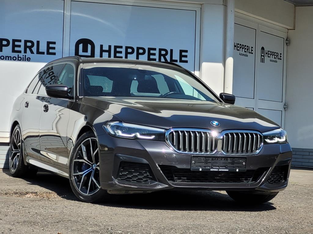 BMW 530d Tour. M Sportpaket >LED+TEMP+MEMORY+KAM+19"