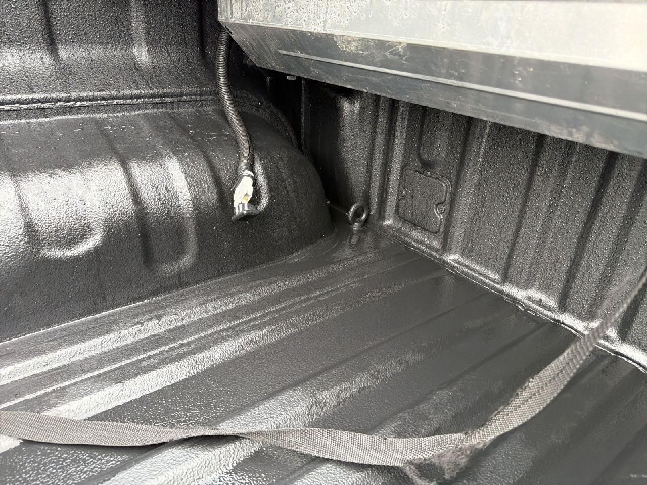 Fahrzeugabbildung Toyota Hilux Double Cab Invincible 4x4