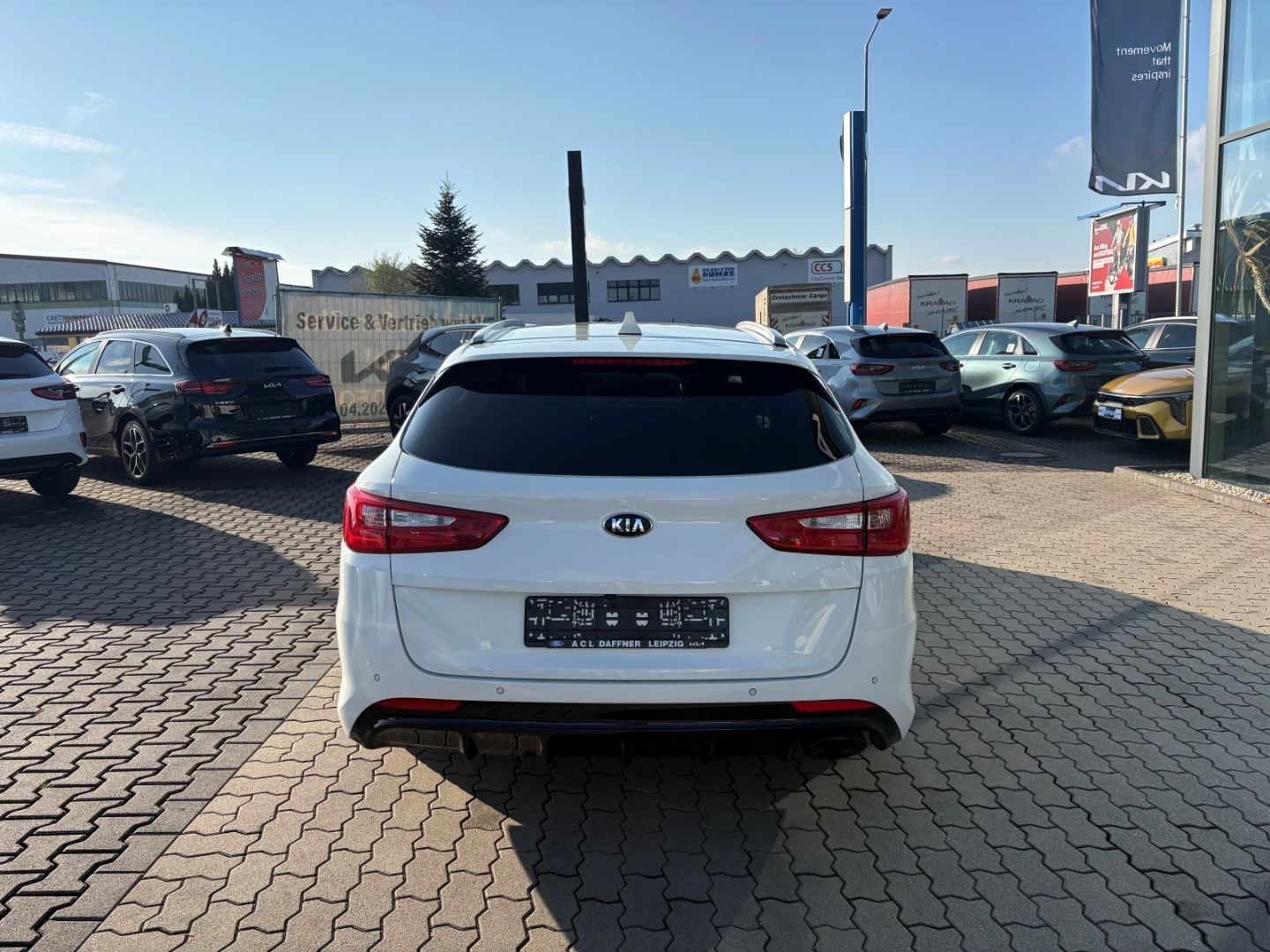 Fahrzeugabbildung Kia Optima Sportswagon Edition 7 Kamera Navi PDC