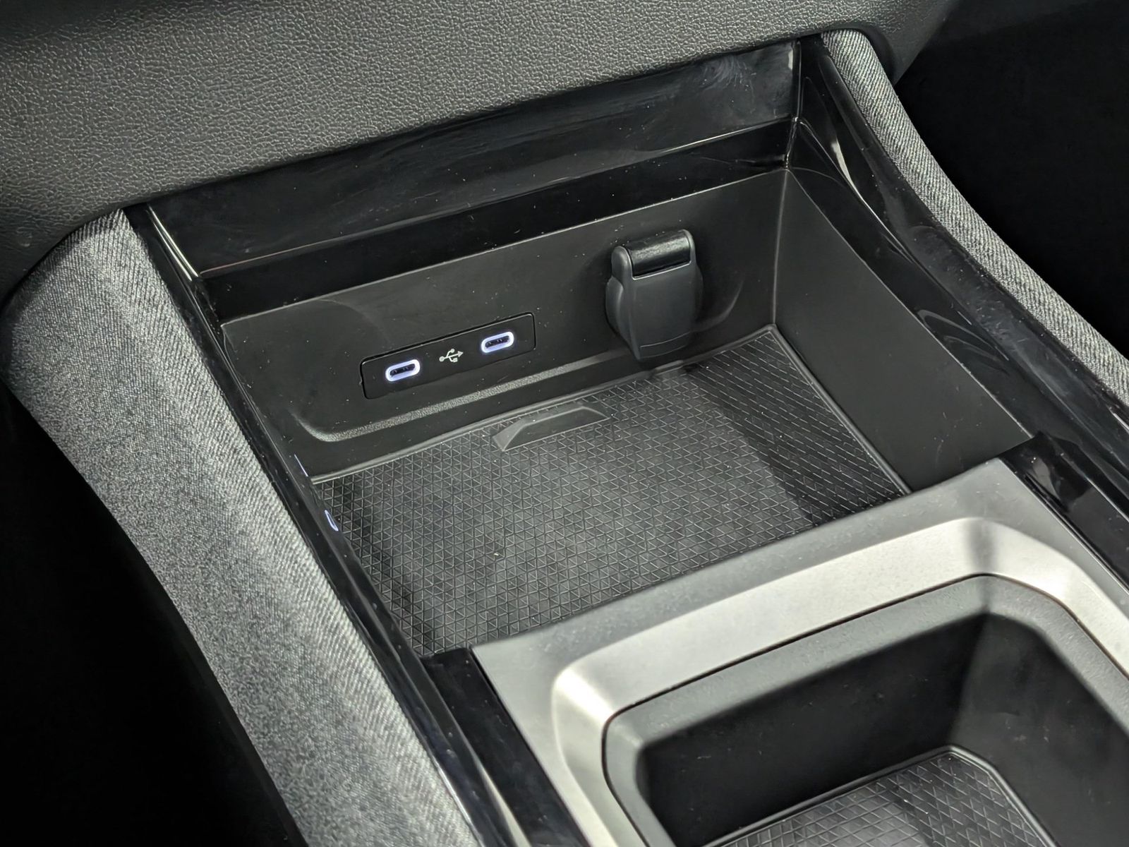 RENAULT Austral Evolution MHEV 160 ACC Navi LED – Bild 17