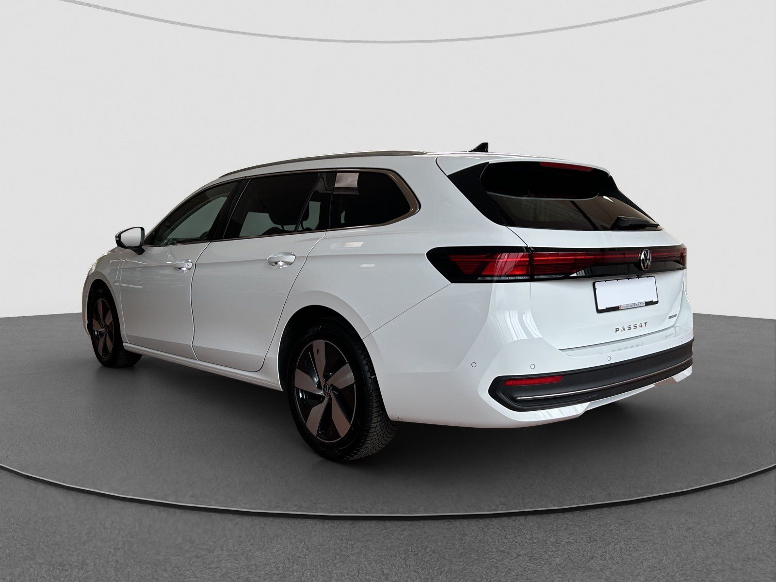 Volkswagen Passat Variant - Bild 8