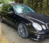 Mercedes-Benz E63 Avantgarde 2Hand. - Mercedes-Benz E63 aus dem Jahr 2008