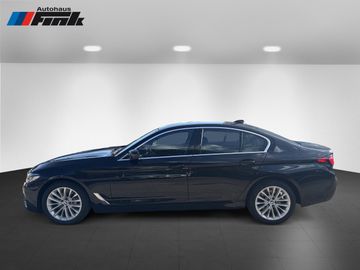 BMW 530d xDrive Luxury Line Ferngesteuertes Parken