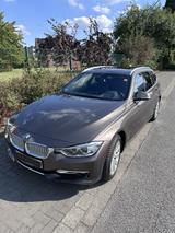 BMW 330d xDrive Touring Luxury Line Automat. Lux...