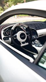 Audi R8 Coupe 4.2 FSI quattro - silberne Audi R8