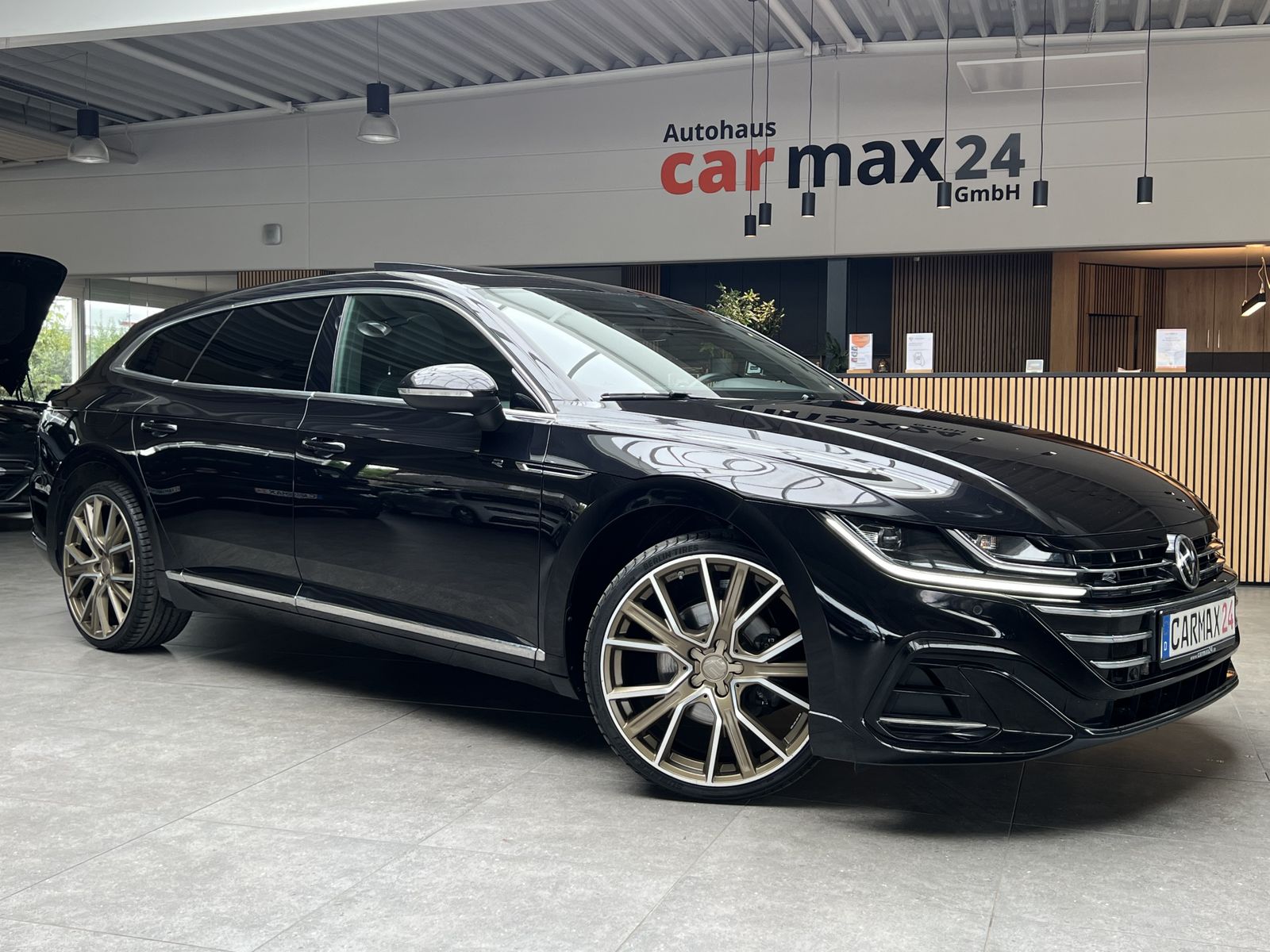 Volkswagen Arteon R-Line DSG Navi Kamera Pano LED CarPlay