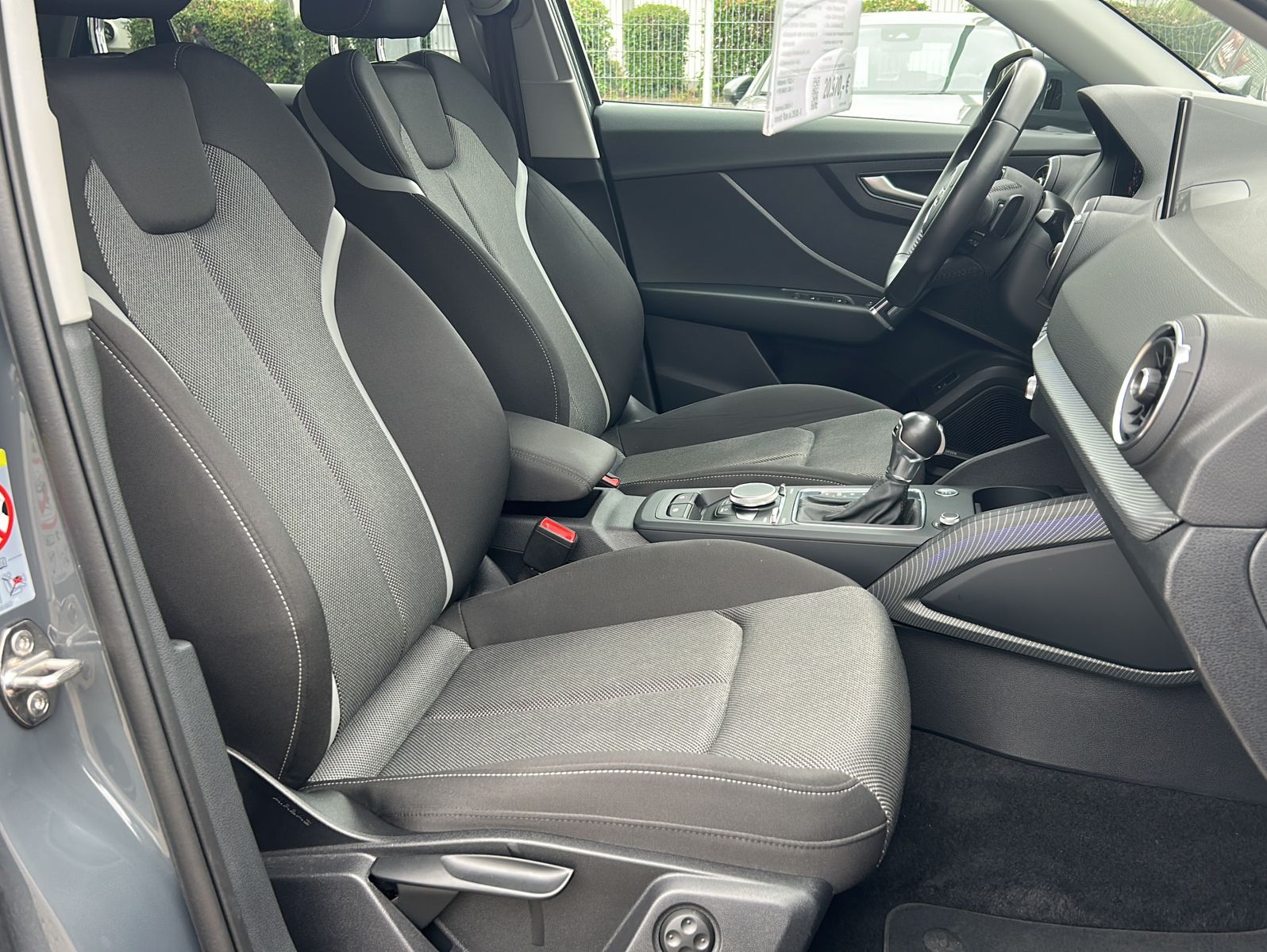 Fahrzeugabbildung Audi Q2 35 TDI SPORT