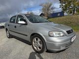 Opel Astra 1.6 16V Elegance KLIMA/PARKPILOT/ALU'S - gebrauchte Opel Astra aus dem Jahr 2000