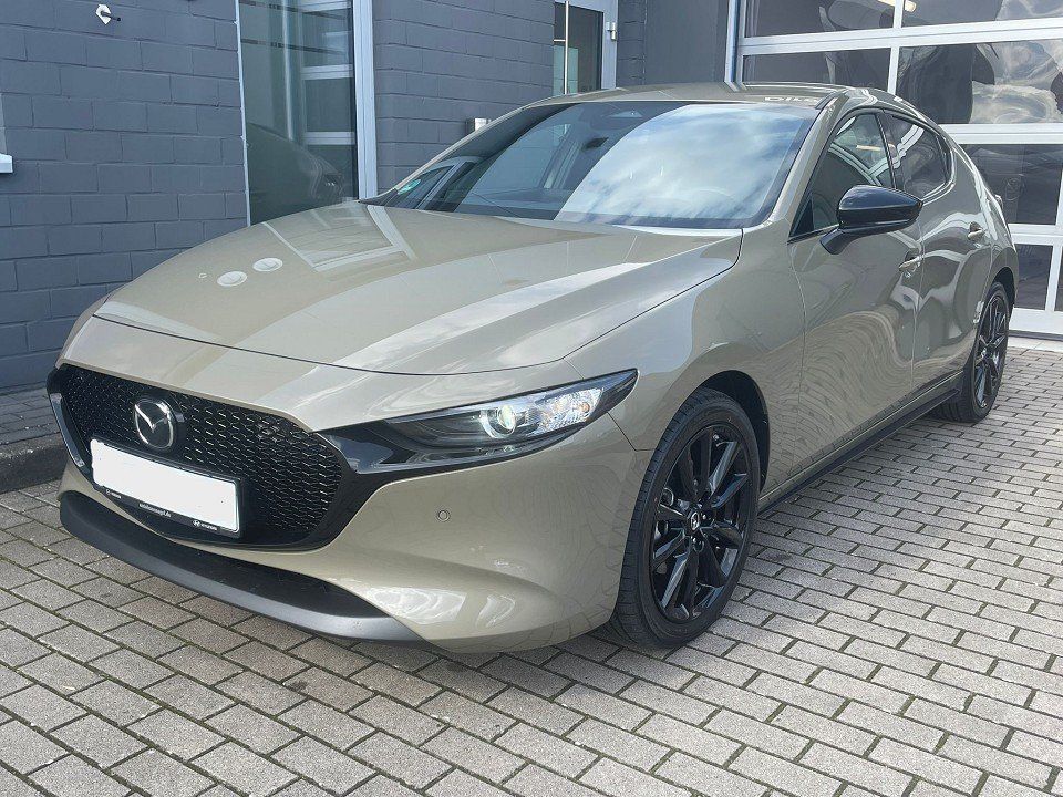 Mazda 3 2.5L e-SKYACTIV-G 140PS *Homura*