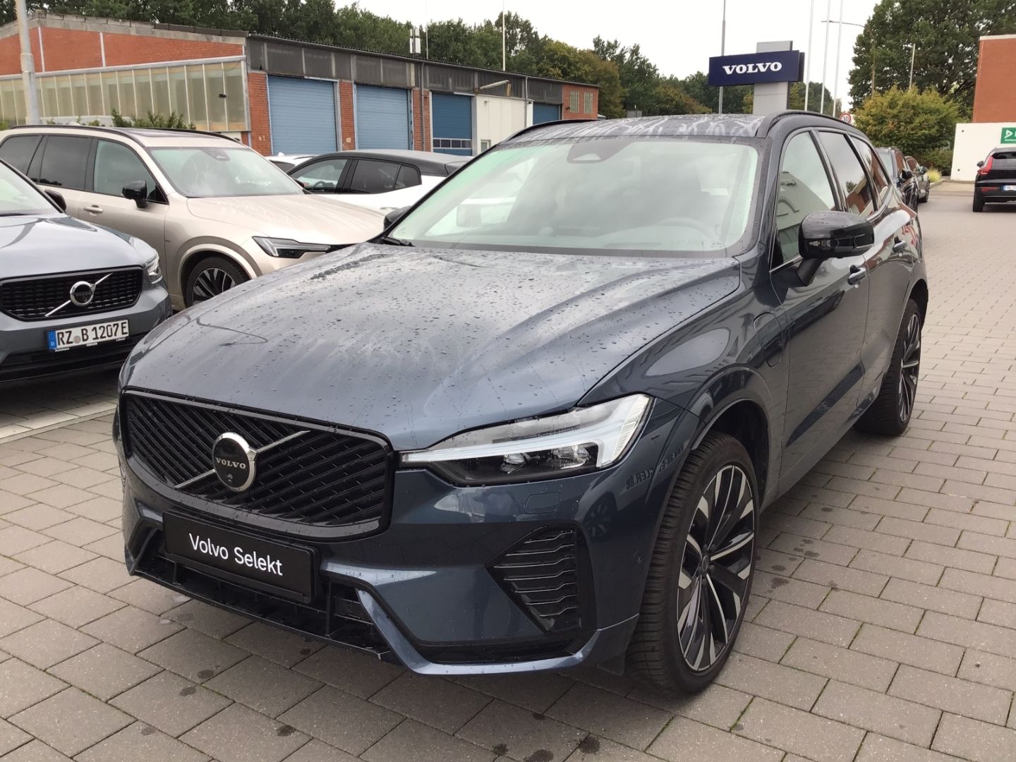 Volvo XC60 T8 Ultra Dark AWD PanoDach Cam Stdhzg. imagem 2