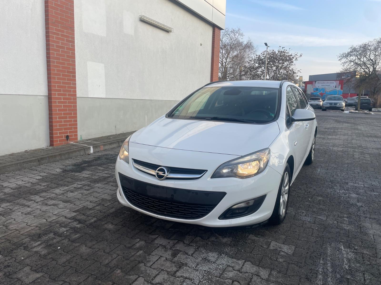 Opel Astra J Sports Tourer Style , Steuerkette Neu