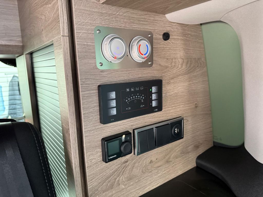 Fahrzeugabbildung Citroën Spacetourer Holidays Diesel 180 Autm. Paket Max