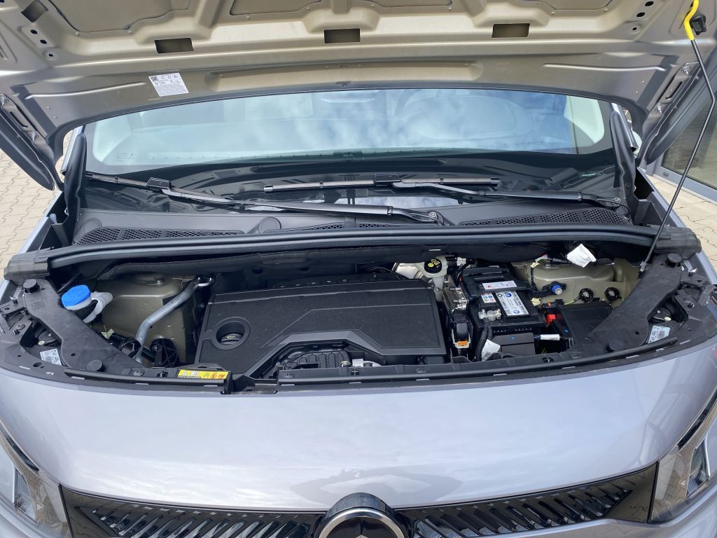 Fahrzeugabbildung Citroën Berlingo M Benzin 110 PLUS *Sitzh.*Rückfahrkam*