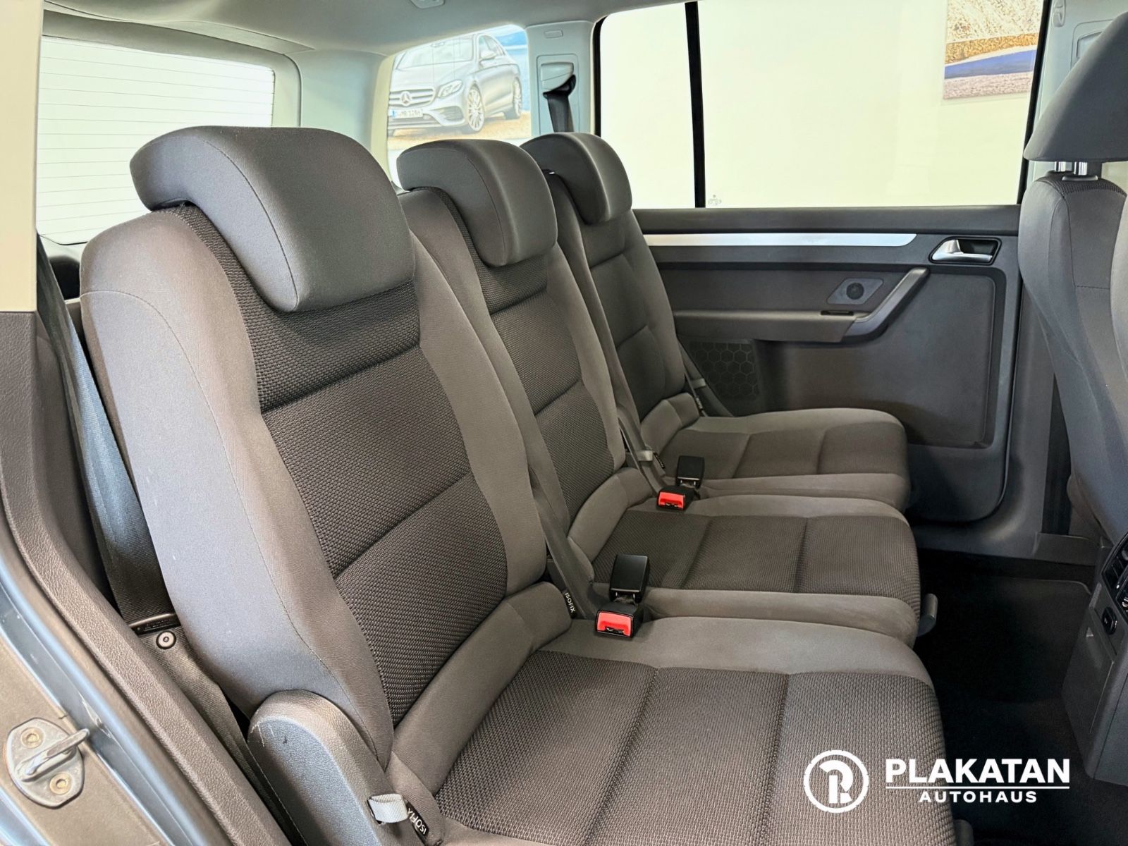 Fahrzeugabbildung Volkswagen Touran Zahnriemen Neu, Parksensoren, TÜV Neu,