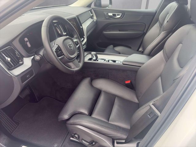 Volvo XC60 Plus Dark 2WD