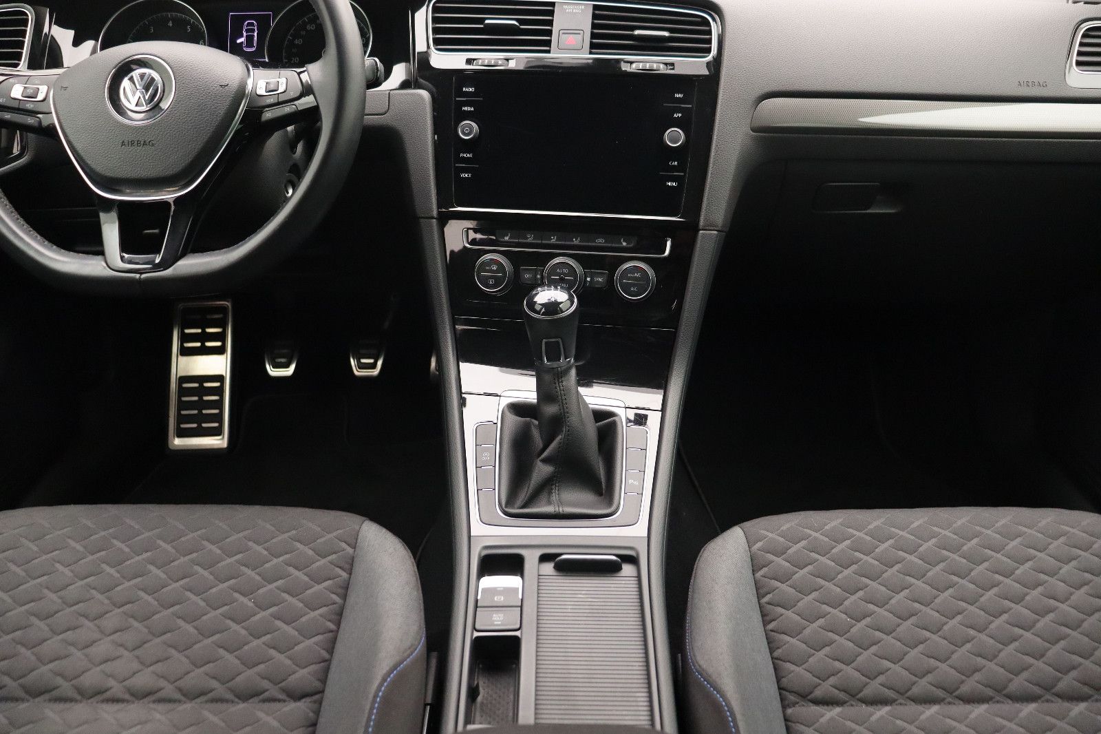 Fahrzeugabbildung Volkswagen Golf VII 1.0 Lim. Join