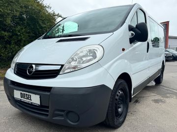 Opel Vivaro - 1