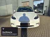 Tesla Model Y Performance - weiße Tesla Model Y