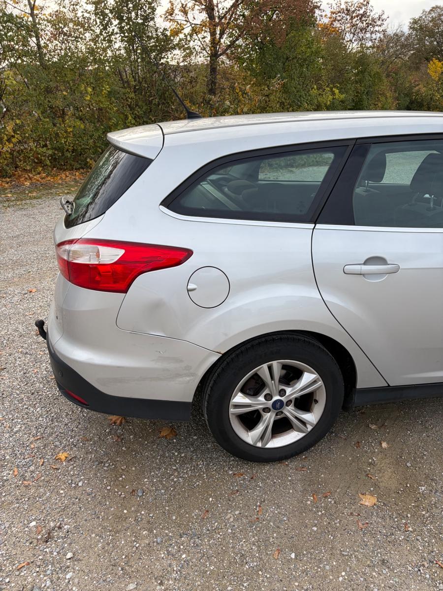 Ford Focus 2012 — photo 6