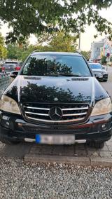 Mercedes-Benz  ML 320 - gebrauchte Mercedes-Benz ML 320 aus dem Jahr 2005