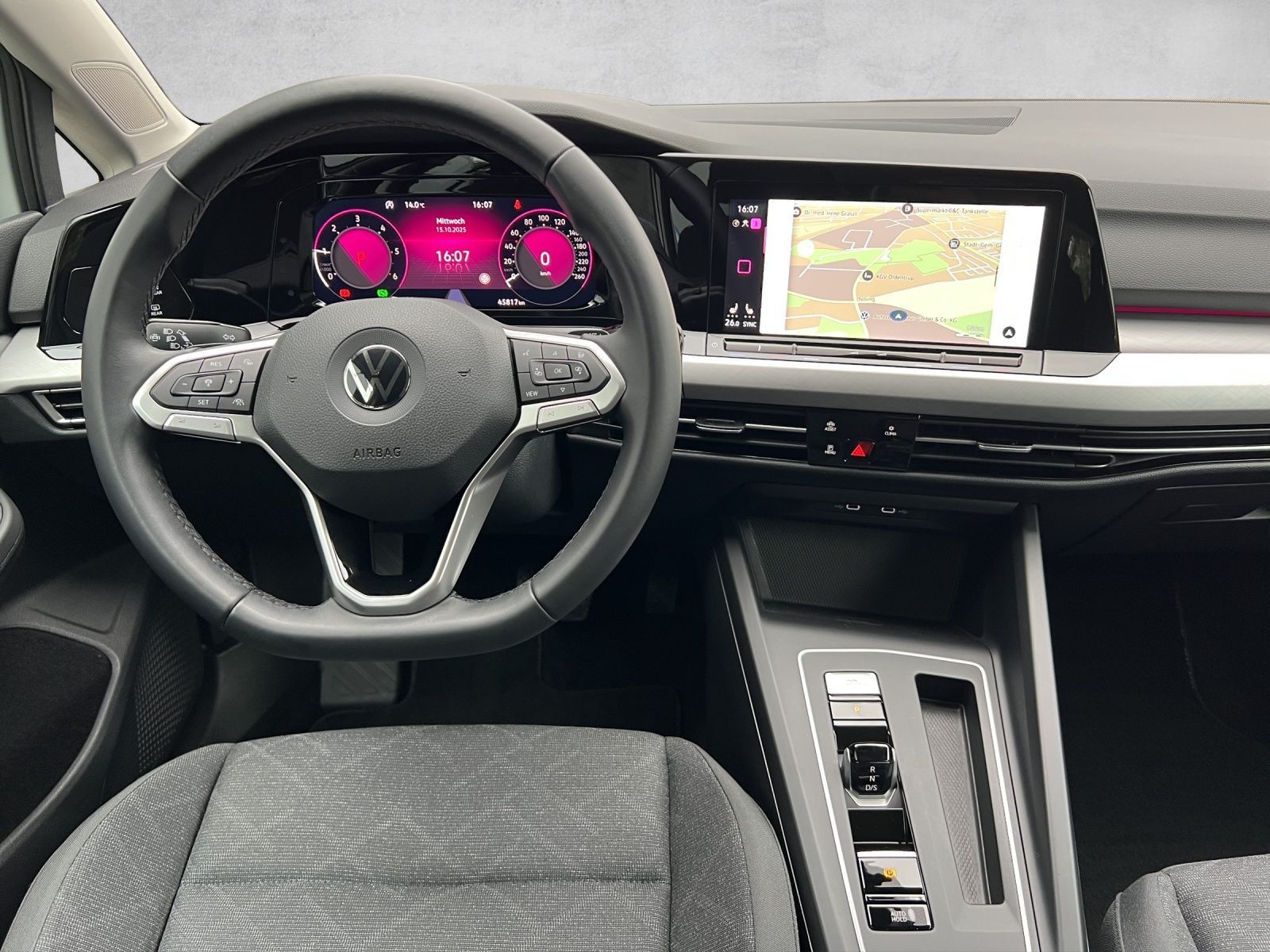 Golf VIII Life 2.0 TDI DSG Navi*ACC*Kamera