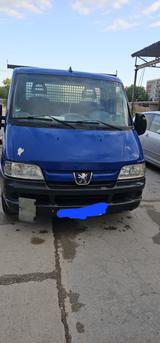 Peugeot Boxer Pritsche - gebrauchte Peugeot Boxer aus dem Jahr 2003