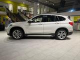 BMW X1 xDrive 20 i Sport Line *RFK*X-Drive*Shadow* - BMW X1: Drive