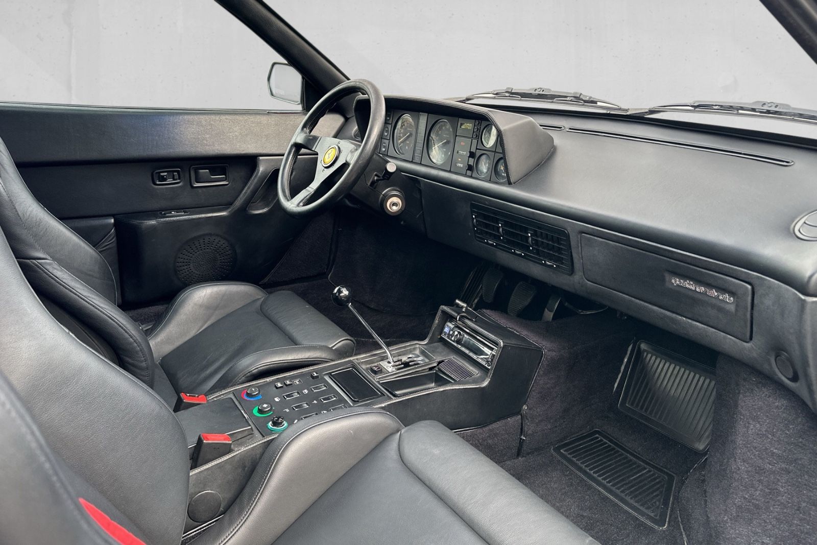 Fahrzeugabbildung Ferrari Mondial 3.2*Dt.Auto*Schiebedach*Modifiziert