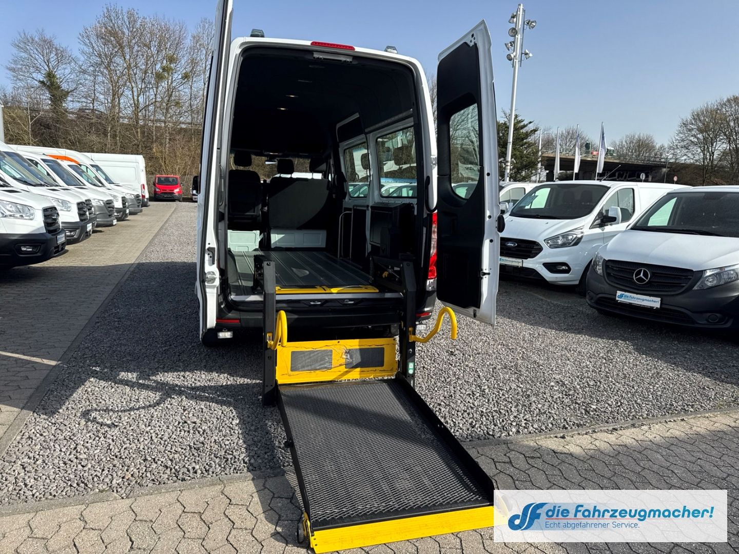 Fahrzeugabbildung Mercedes-Benz Sprinter III Tourer 311 CDI L2 DAB Tel.-Vorb. Kl